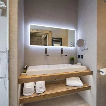 Chalet Zell: Alpine Luxury At Its Finest In Zell Zell am See